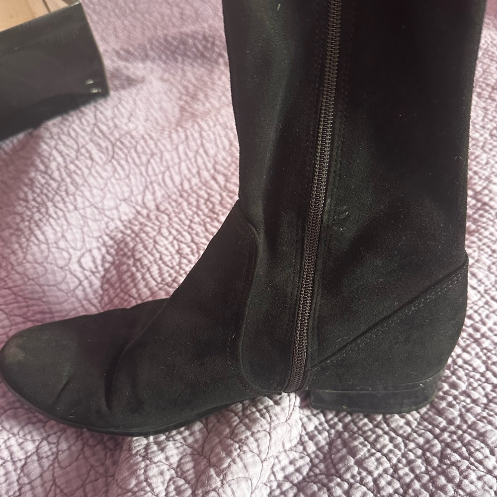 Black thigh high ALDO boots. Gently worn- great with a mini skirt or some jeans! - Picture 2 of 4